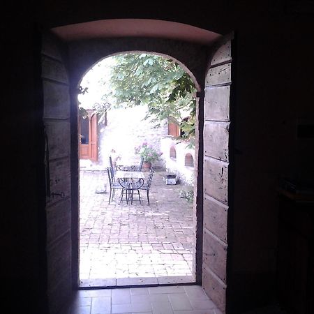 Gasthaus La Palombaia Spoleto Exterior foto