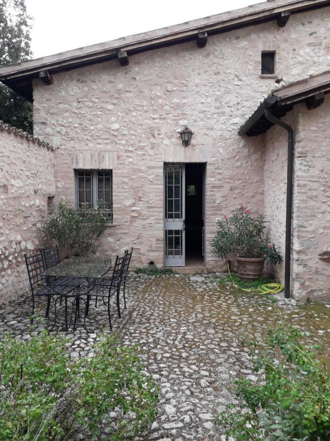 Gasthaus La Palombaia Spoleto Exterior foto