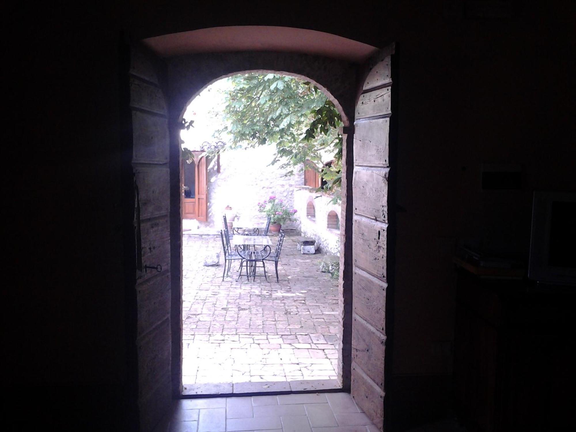 Gasthaus La Palombaia Spoleto Exterior foto